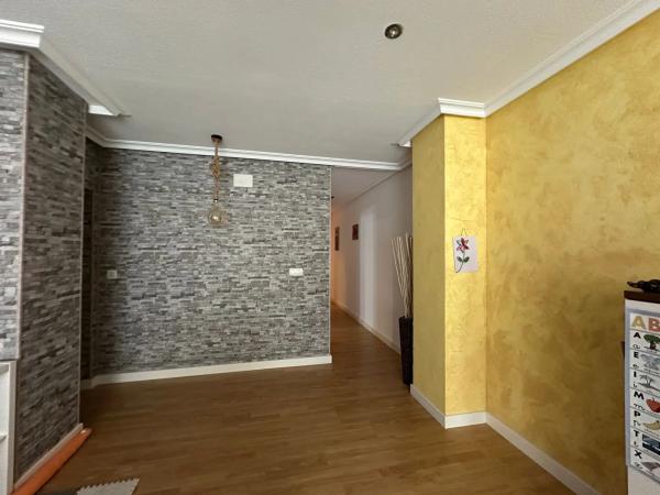 Piso en avenida de la Constitución