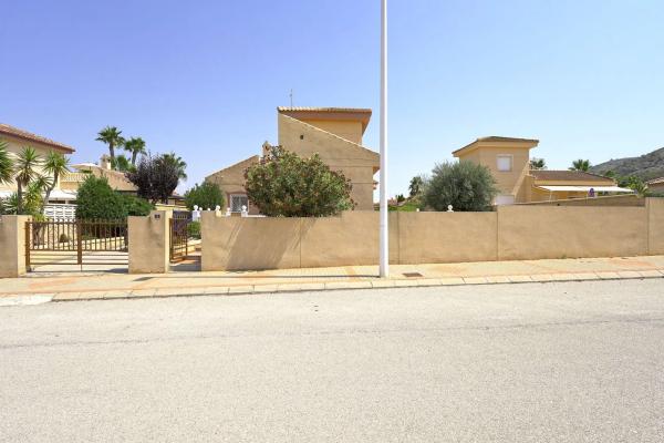 Casa independiente en avenida de Alicante
