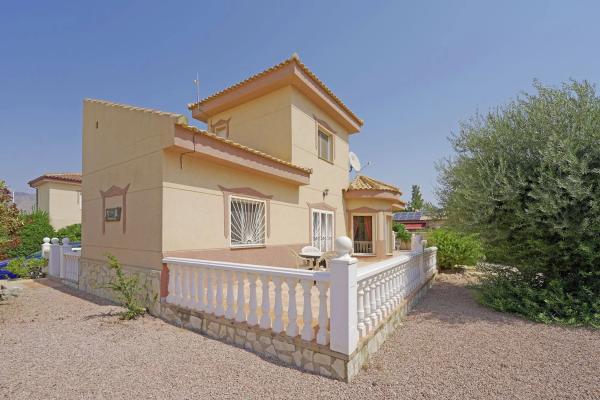 Casa independiente en avenida de Alicante