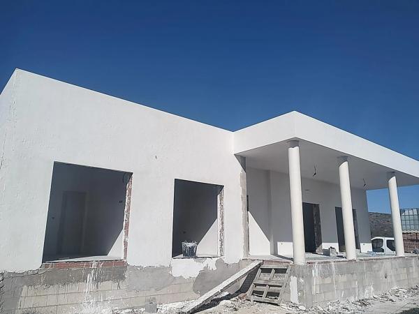 Casa independiente en calle Paredón