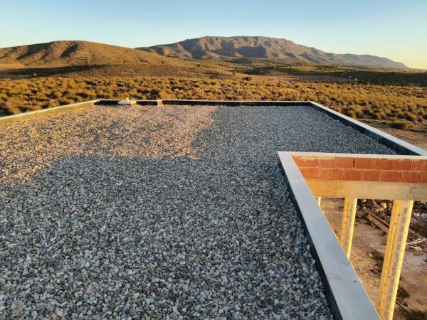 Casa independiente en calle Paredón