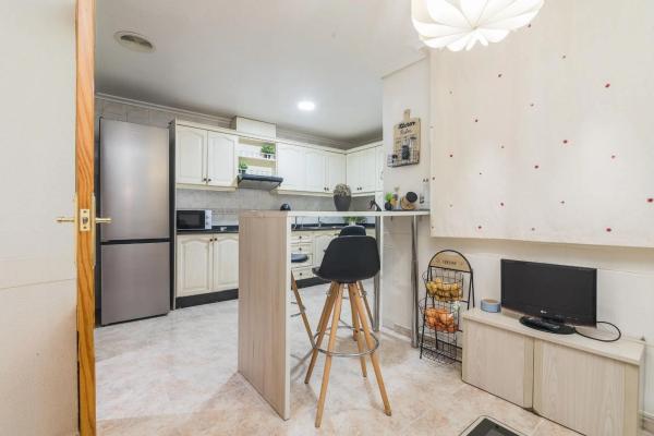 Piso en calle Òscar Esplà, 8