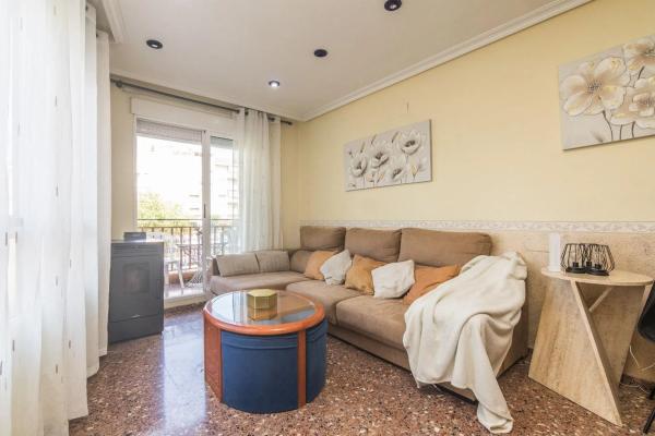 Piso en calle Òscar Esplà, 8