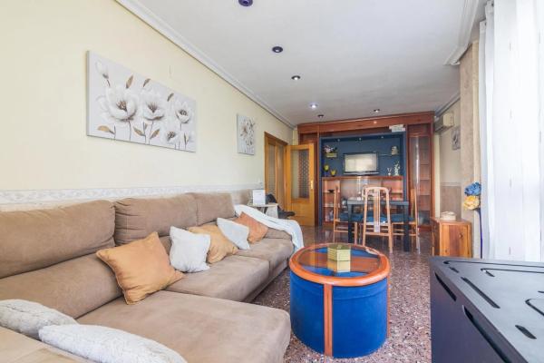 Piso en calle Òscar Esplà, 8