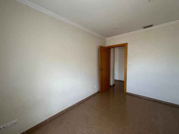 Piso en calle Valencia s/n