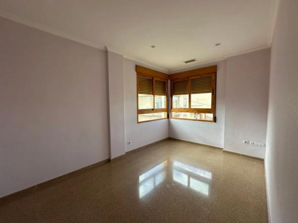 Piso en calle Valencia s/n