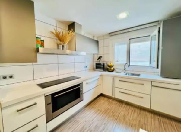 Chalet adosado en avenida San José, 6