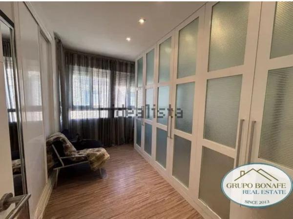 Chalet adosado en avenida San José, 6