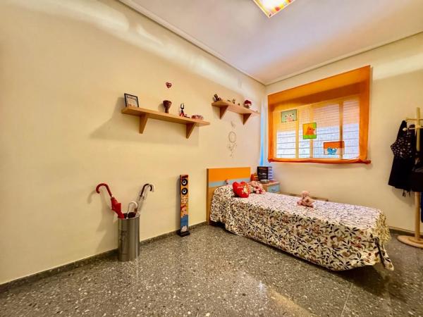 Piso en calle Río Esla, 2