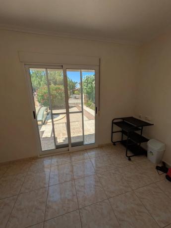 Casa independiente en calle Monforte del Cid, 7