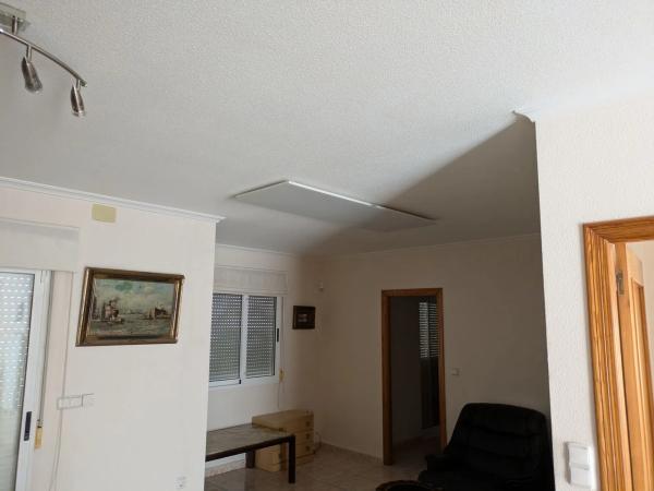 Casa independiente en calle Monforte del Cid, 7