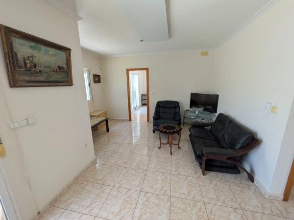 Casa independiente en calle Monforte del Cid, 7