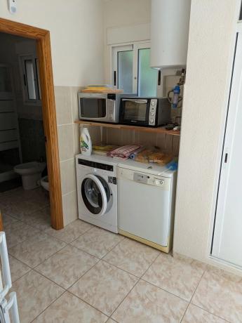 Casa independiente en calle Monforte del Cid, 7