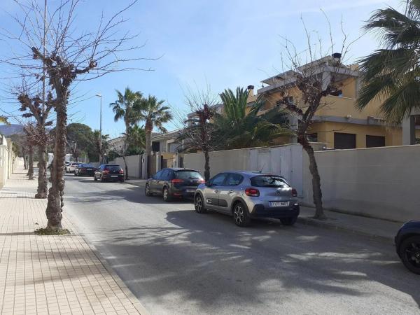 Chalet en calle Granada, 15 -11