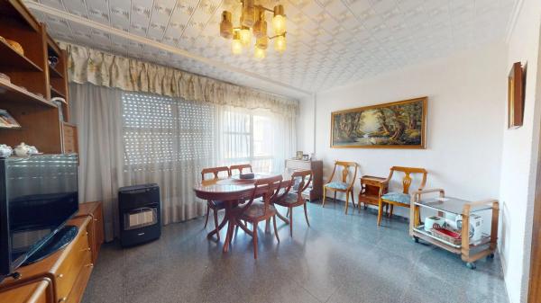 Piso en calle Menéndez Pelayo