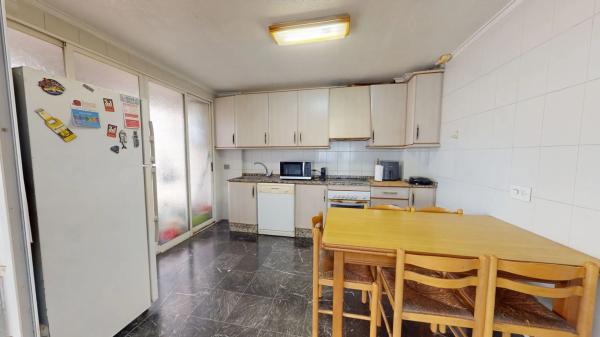 Piso en calle Menéndez Pelayo