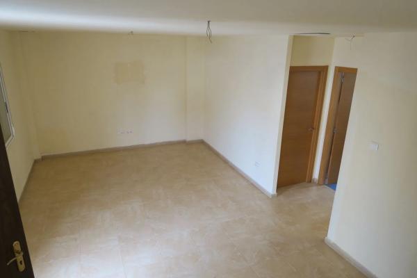 Chalet pareado en calle Azorín, 30