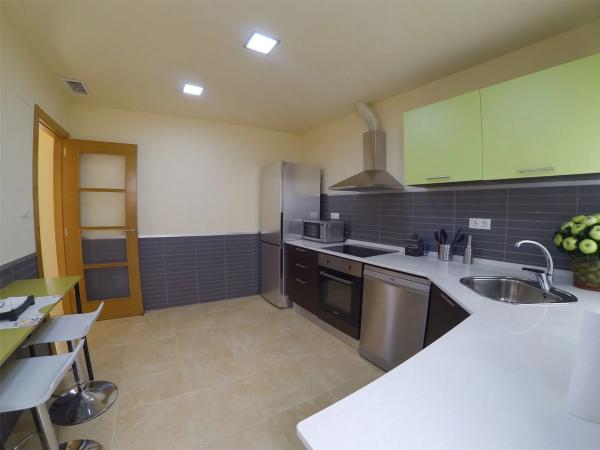 Chalet pareado en calle Azorín, 30