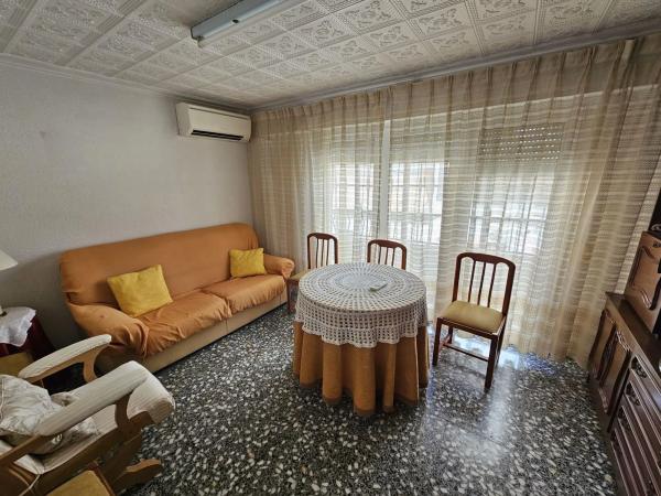 Piso en Plaza Castelar - Mercado Central