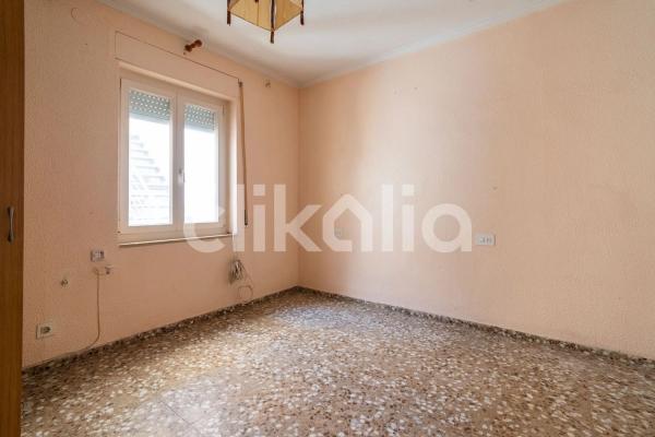 Casa independiente en calle San Crispín