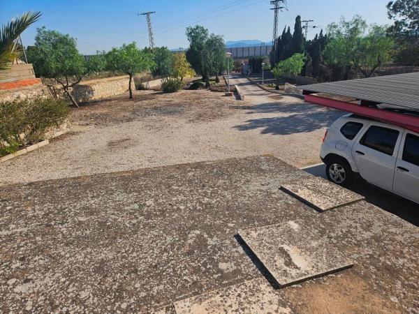 Casa independiente en calle La Mola