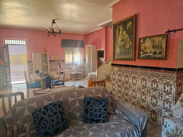 Casa independiente en calle La Mola