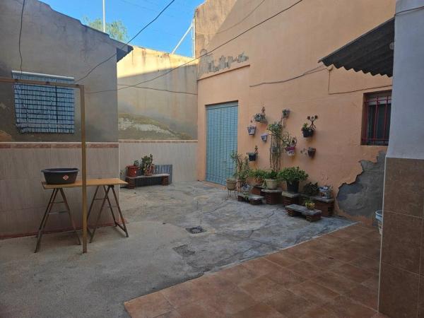 Casa independiente en calle La Mola