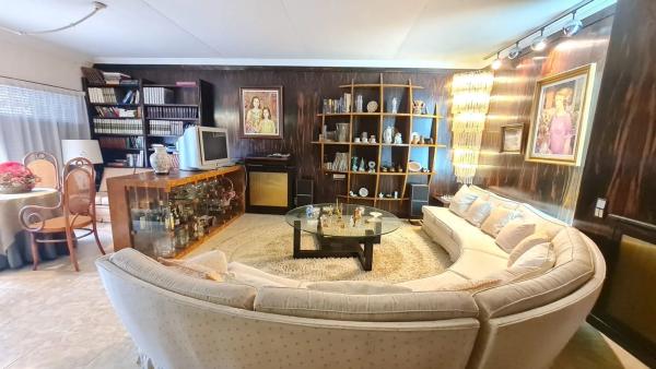 Chalet en Plaza Castelar - Mercado Central