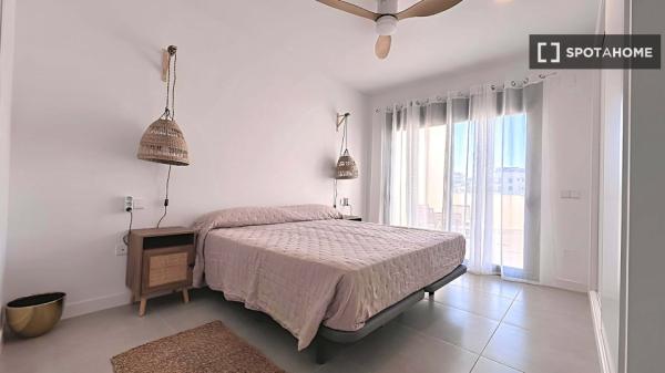 Apartamento completo de 2 dormitorios en Andalucía