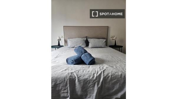 Pokój we wspólnym mieszkaniu w Palma