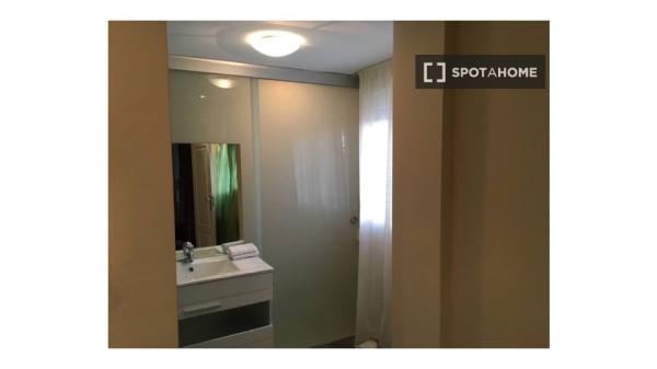 Piso de 2 dormitorios en alquiler en Las Gabias, Granada