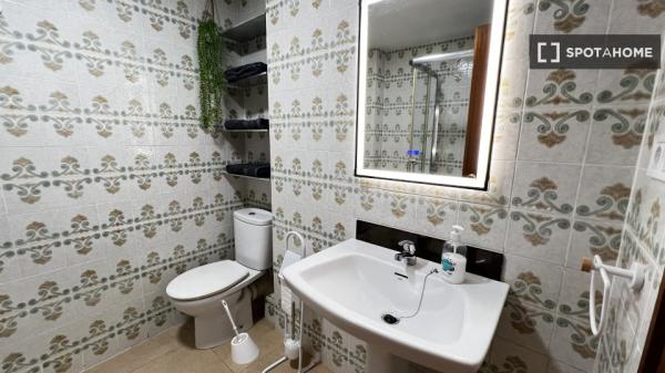 Zimmer zu vermieten in Burjassot, Valencia