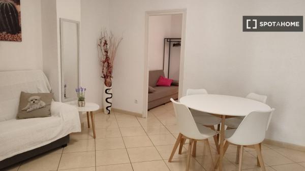 Piso de 3 dormitorios en alquiler en Alicante