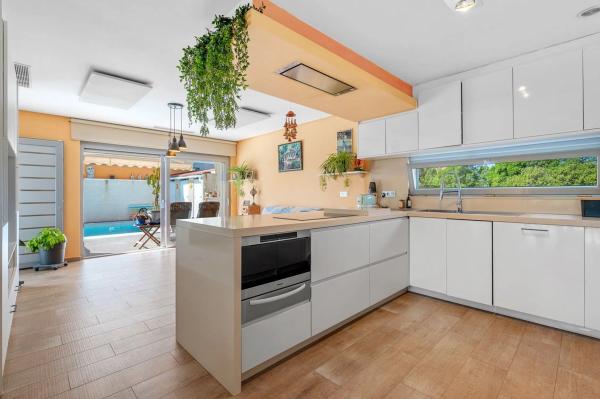 Casa independiente en calle Rambla