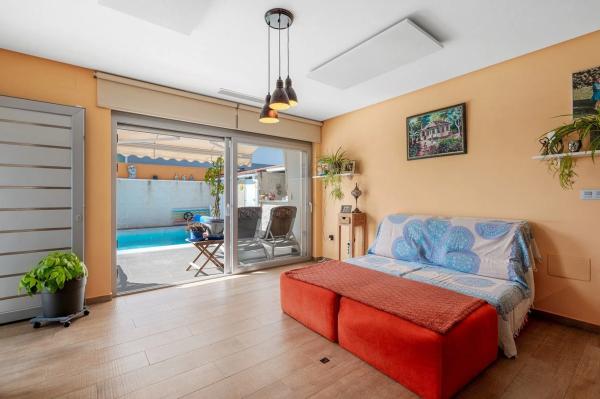 Casa independiente en calle Rambla