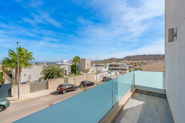 Casa independiente en calle Rambla