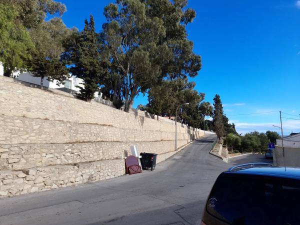 Chalet adosado en calle Vega Baja, 11