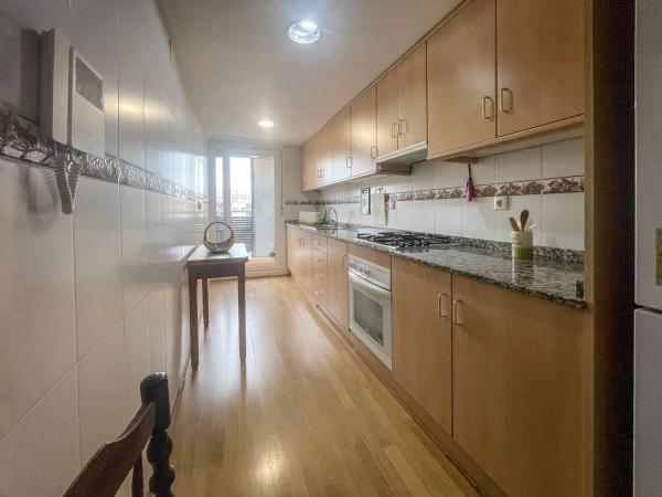 Piso en calle Hugolino Roldán, 3