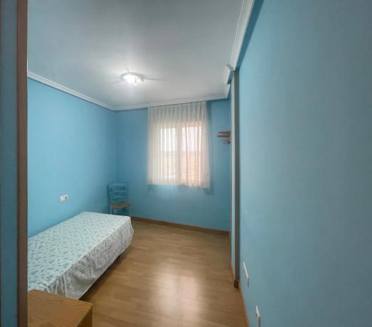 Piso en calle Hugolino Roldán, 3