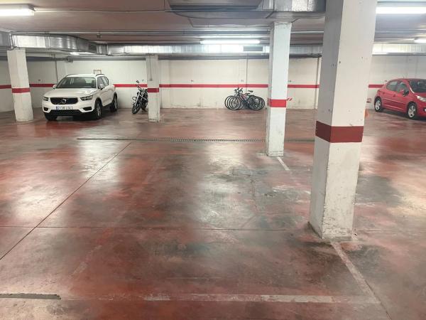 Piso en calle Hugolino Roldán, 3