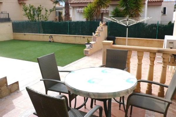 Chalet en calle Rio Deva