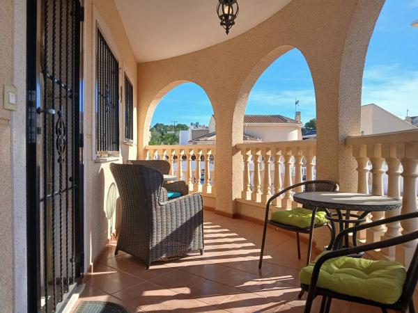 Chalet en calle Rio Serpis