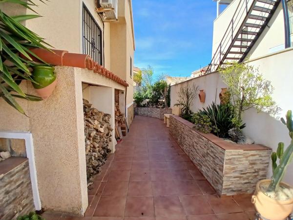 Chalet en calle Rio Serpis