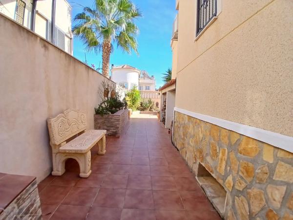 Chalet en calle Rio Serpis