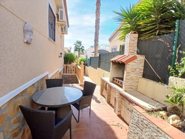 Chalet en calle Rio Serpis