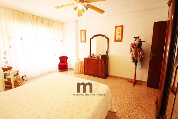 Chalet adosado en calle les Vinyes