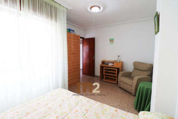 Chalet adosado en calle les Vinyes