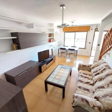 Chalet adosado en avenida de Cervantes, 135