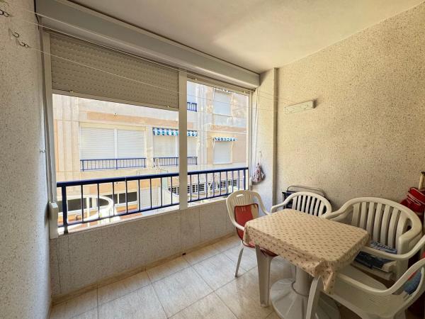 Piso en calle Giner de los Ríos, 29