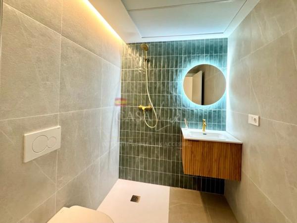 Piso en avenida de la Paz